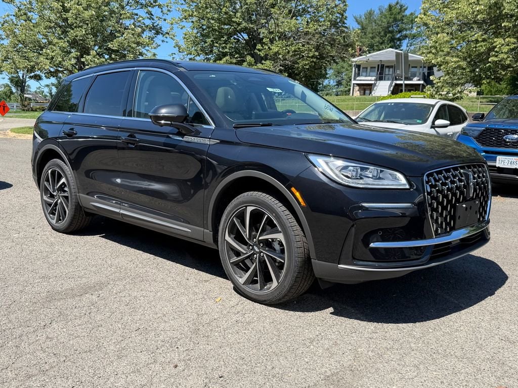 2026 Lincoln Corsair Reserve AWD's photo
