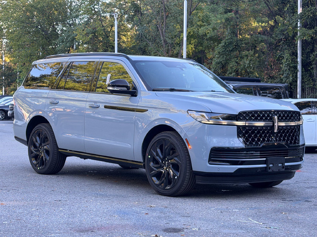 2027 Lincoln Navigator
