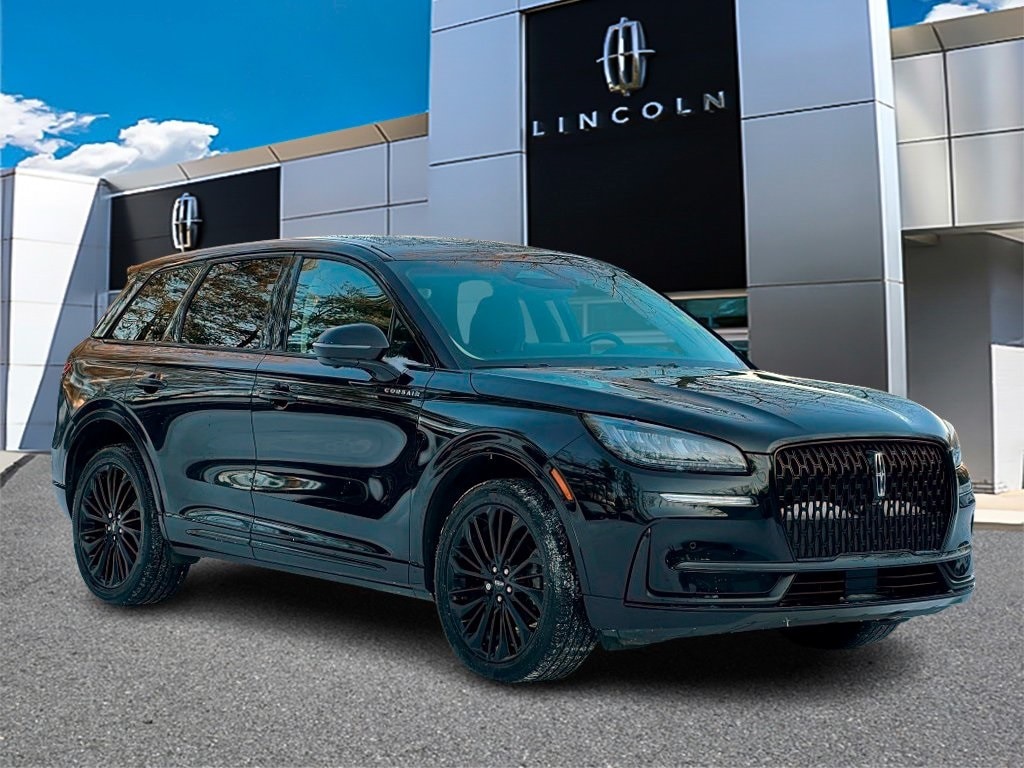 2023 Lincoln Corsair Base