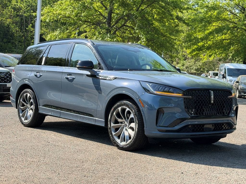 2026 Lincoln Aviator Premiere AWD's photo
