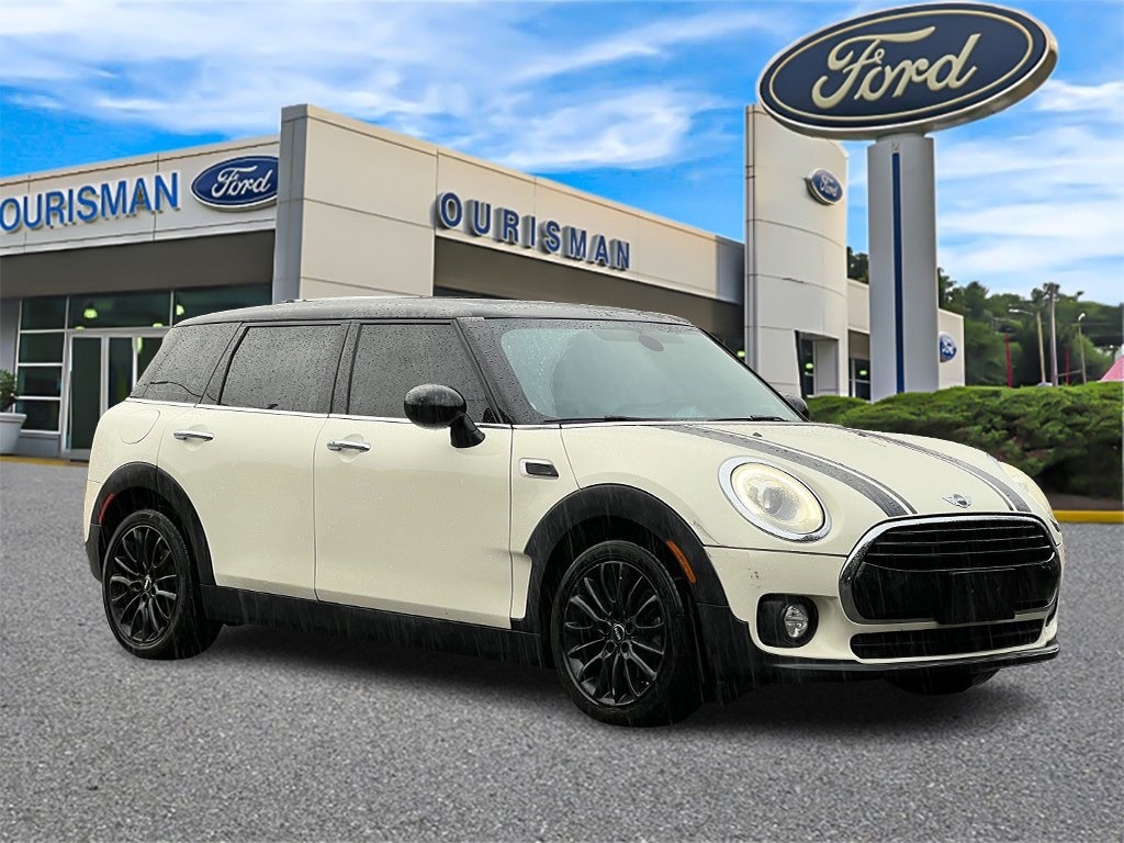 2017 MINI Clubman Base's photo