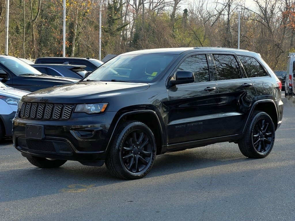 Certified 2018 Jeep Grand Cherokee Altitude SUV