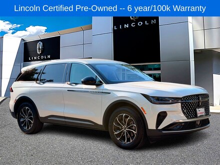 2025 Lincoln Nautilus Premiere SUV