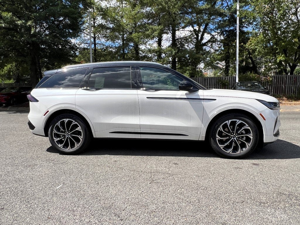 New 2025 Lincoln Nautilus Reserve SUV