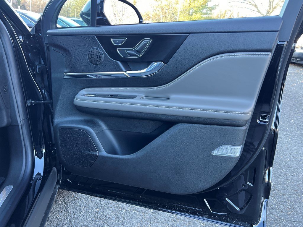 2026 Lincoln Corsair Premiere - Photo 7