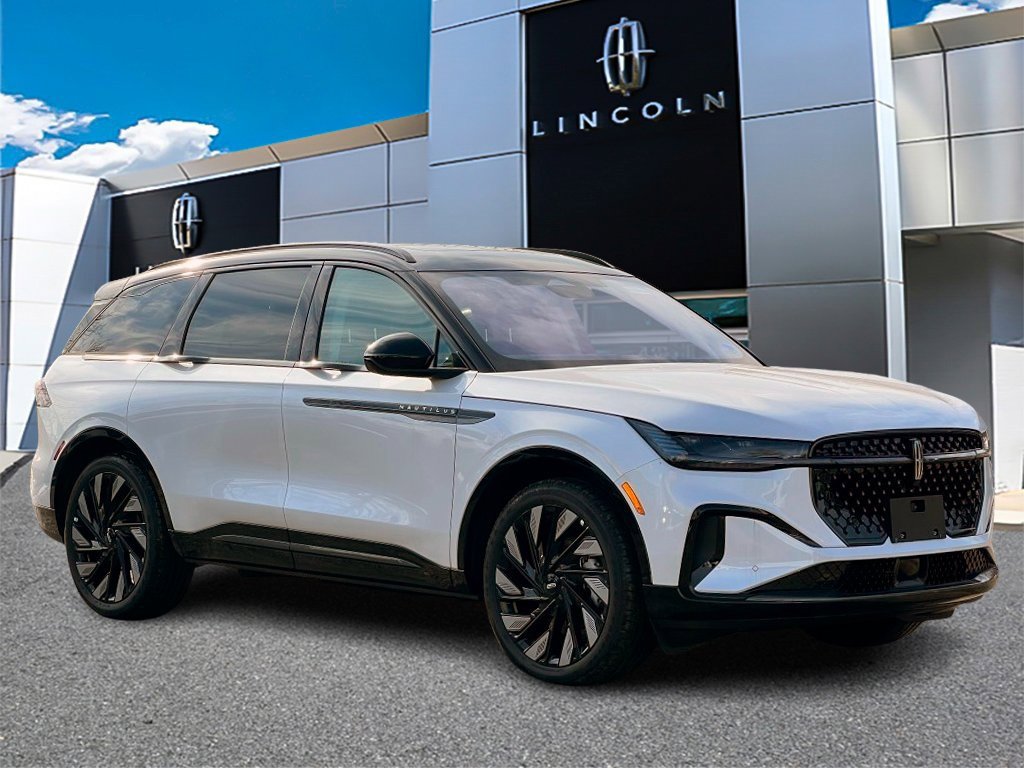 2026 Lincoln Nautilus Reserve AWD's photo