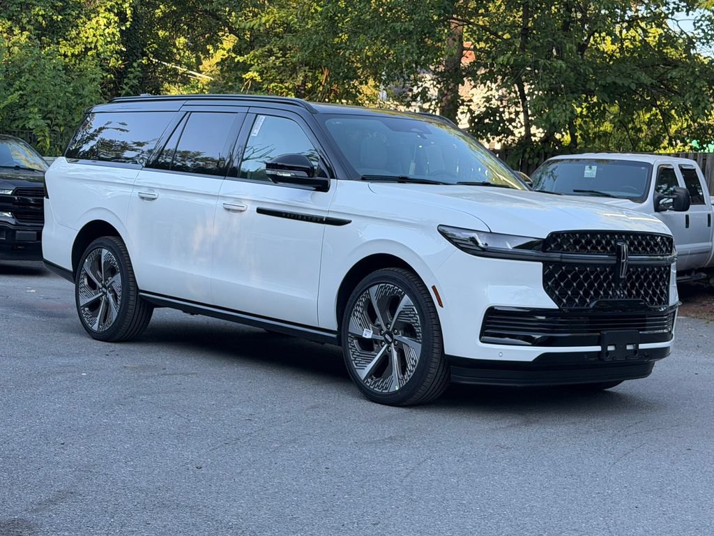 2027 Lincoln Navigator