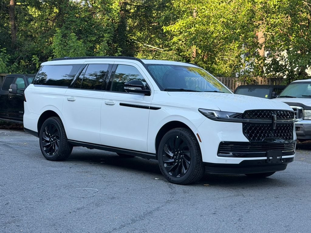 2027 Lincoln Navigator L