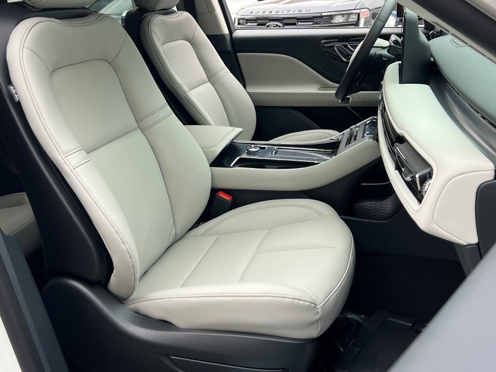 2026 Lincoln Aviator Premiere - Photo 9