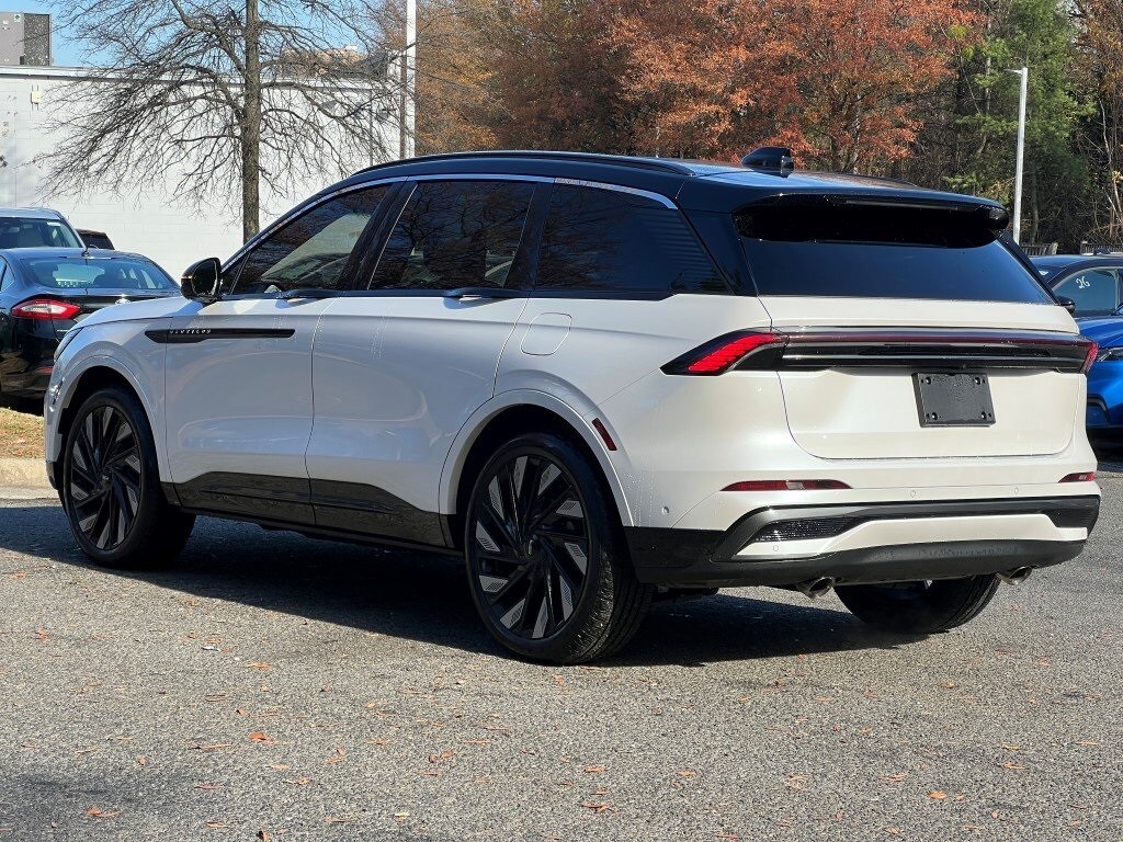 2024 Lincoln Nautilus Reserve photo 4