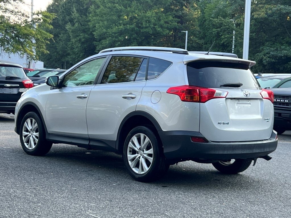 2013 Toyota RAV4 Limited photo 2