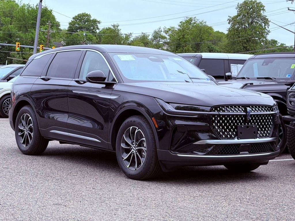 2026 Lincoln Nautilus Premiere AWD's photo