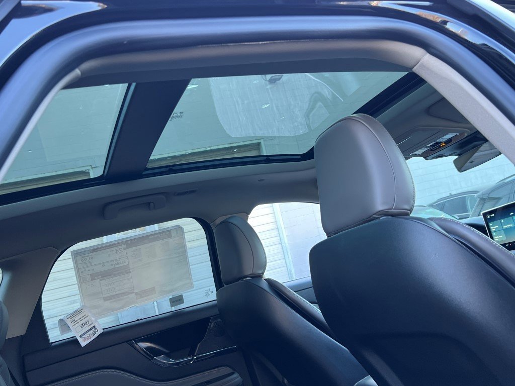 2026 Lincoln Corsair Premiere - Photo 10