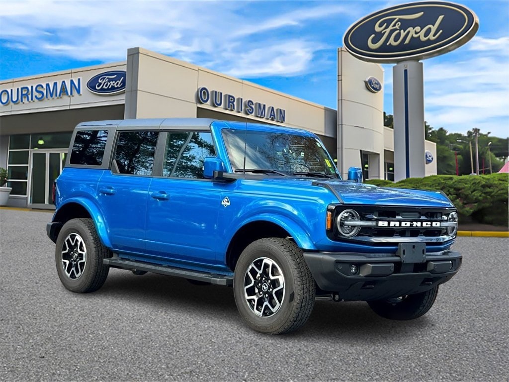 2024 Ford Bronco 4-Door Outer Banks's photo