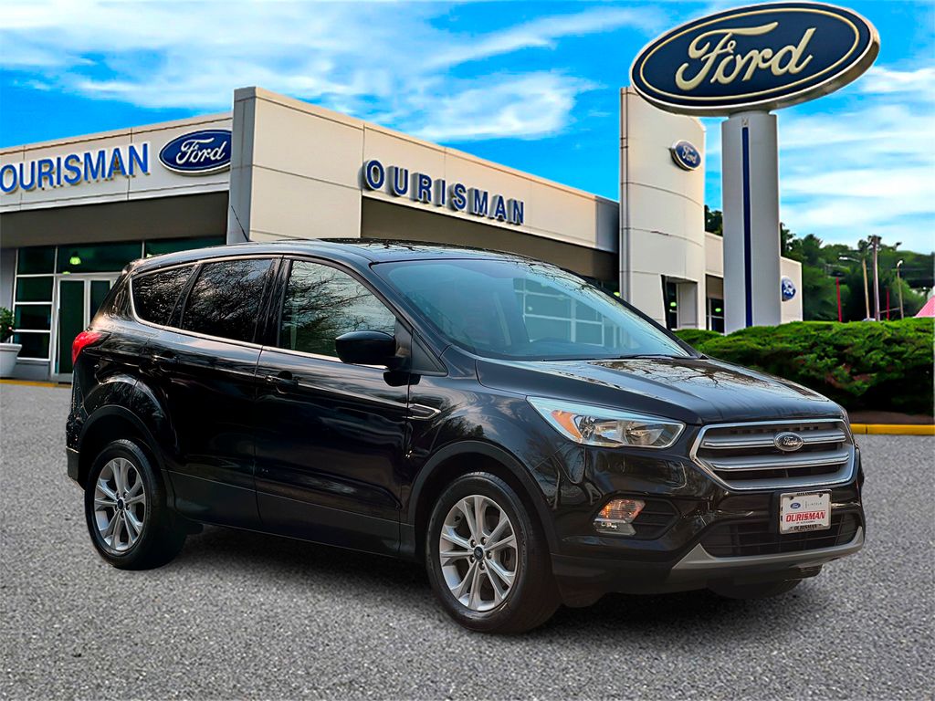 2019 Ford Escape SE's photo