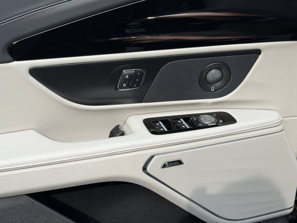 2026 Lincoln Nautilus Premiere - Photo 23