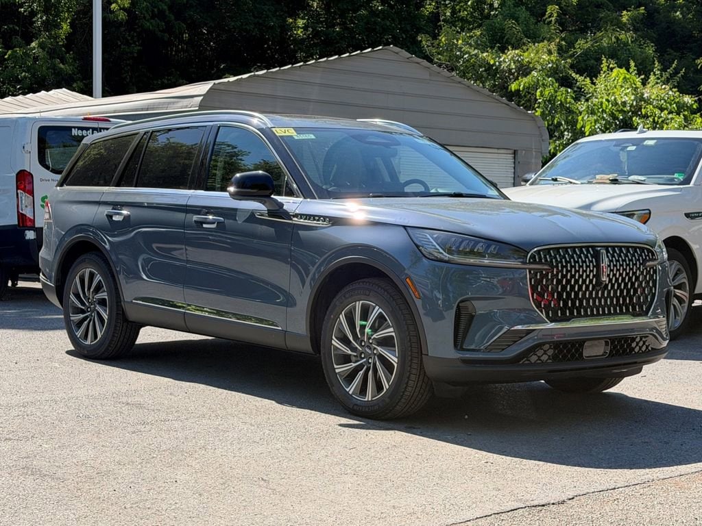 2026 Lincoln Aviator Premiere AWD's photo