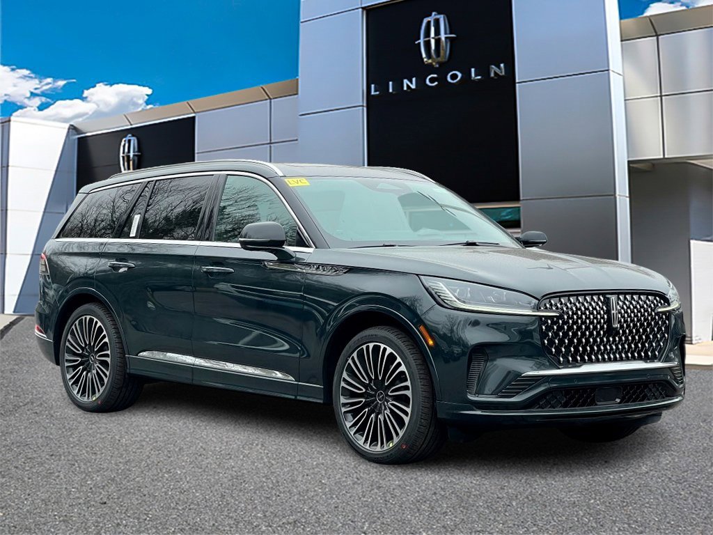 2026 Lincoln Aviator Black Label's photo