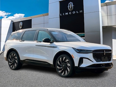 2026 Lincoln Nautilus Reserve SUV