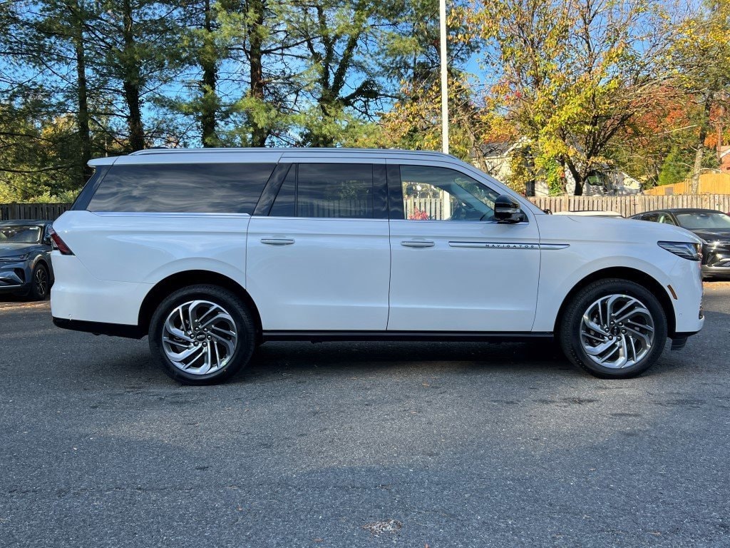 New 2025 Lincoln Navigator Reserve-L SUV