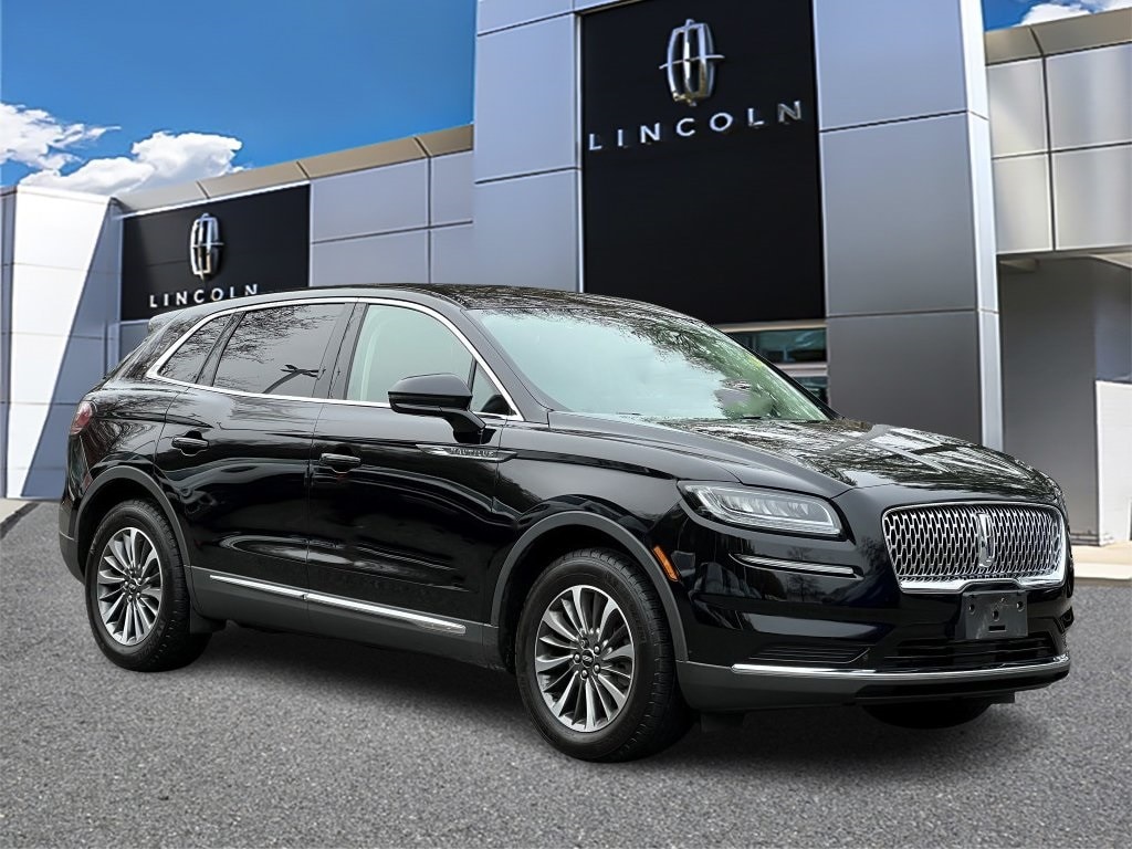 2022 Lincoln Nautilus Base's photo