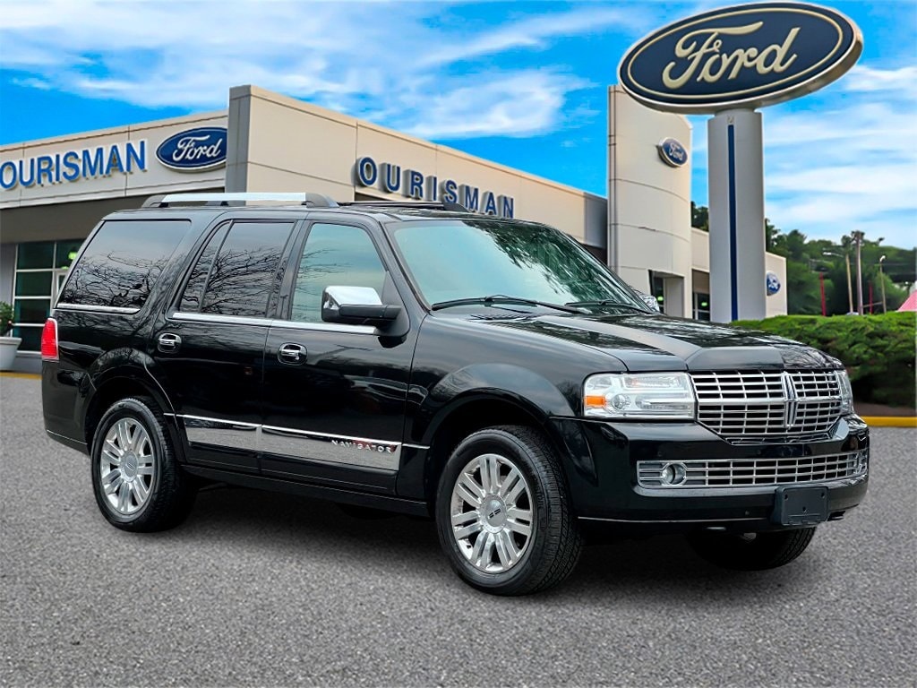 2014 Lincoln Navigator Base's photo
