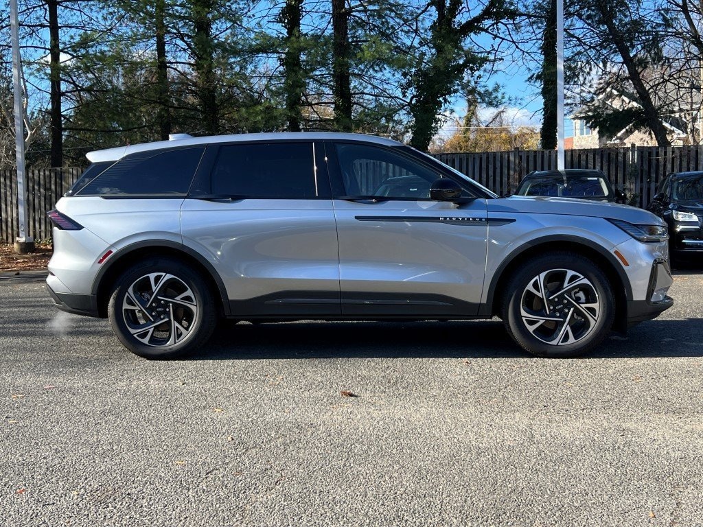 New 2025 Lincoln Nautilus Premiere SUV