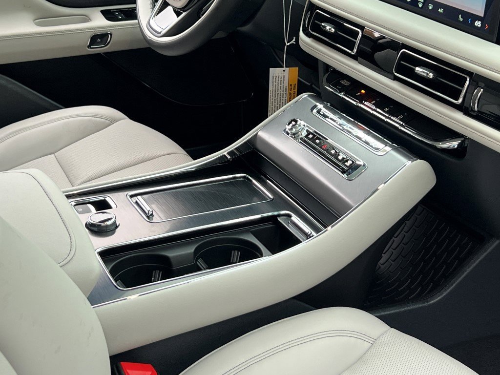 2026 Lincoln Aviator Premiere - Photo 11