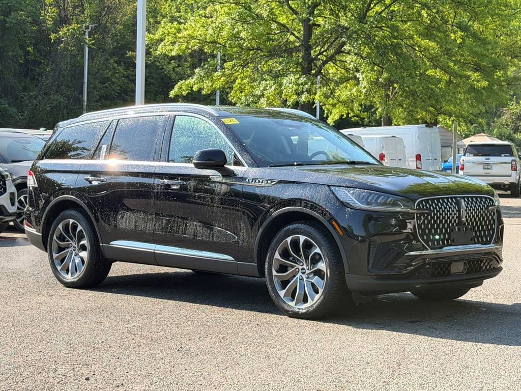 2026 Lincoln Aviator Reserve AWD's photo
