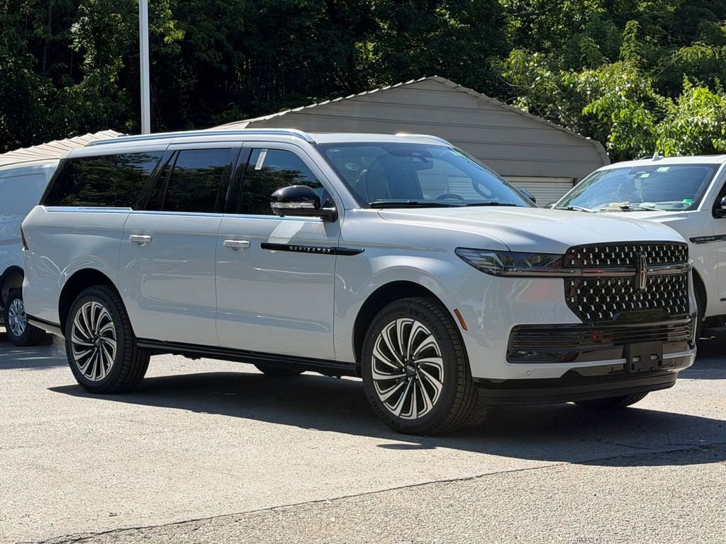 2026 Lincoln Navigator Black Label L 4WD's photo