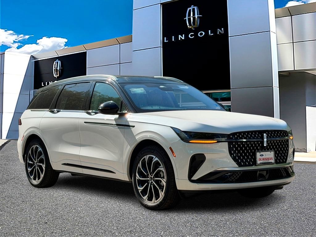 2026 Lincoln Nautilus Reserve AWD's photo