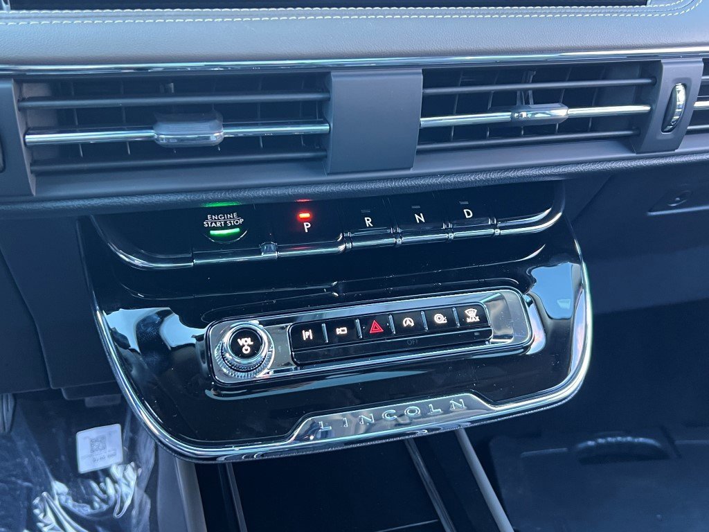 2026 Lincoln Corsair Premiere - Photo 17