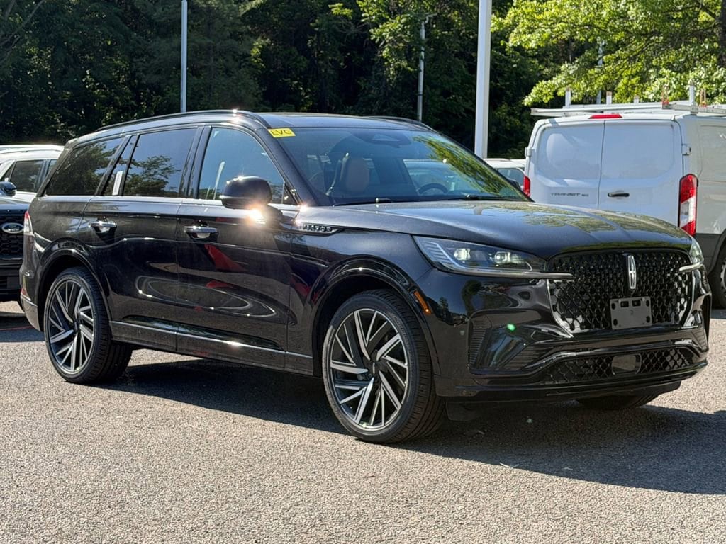 2026 Lincoln Aviator Black Label AWD's photo