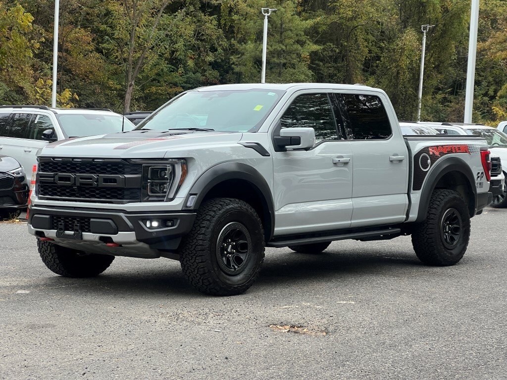 2023 Ford F-150 Raptor photo 2