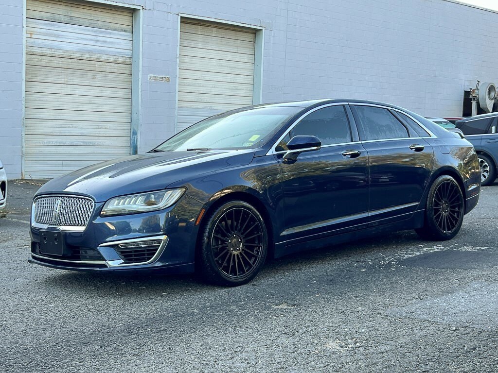 2017 Lincoln MKZ Reserve photo 2