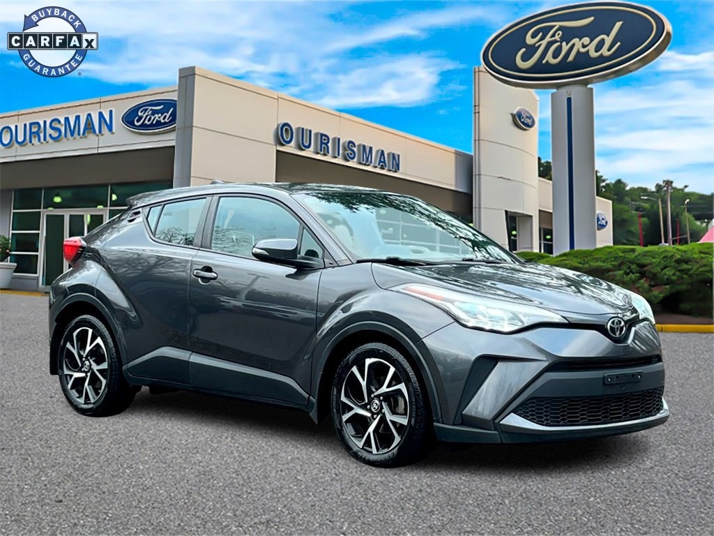 2021 Toyota C-HR XLE's photo