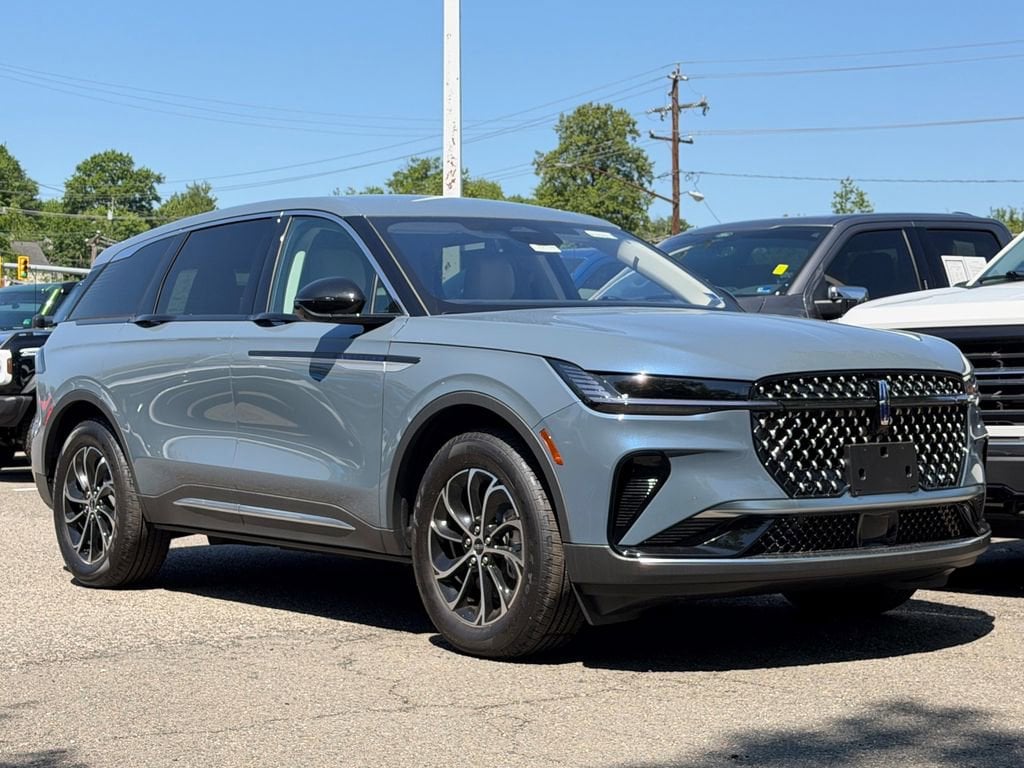 2026 Lincoln Nautilus Premiere AWD's photo