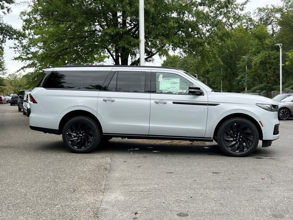 New 2025 Lincoln Navigator Reserve-L SUV