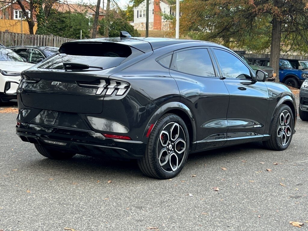 2022 Ford Mustang Mach-E GT photo 4