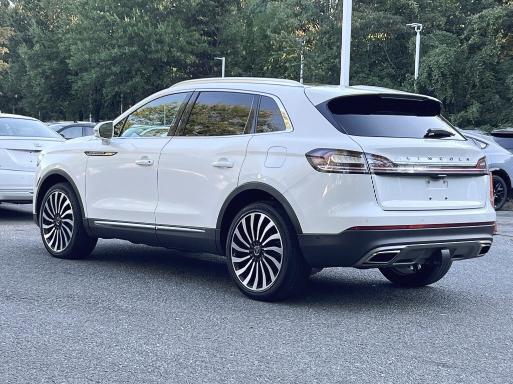 2022 Lincoln Nautilus Black Label photo 2