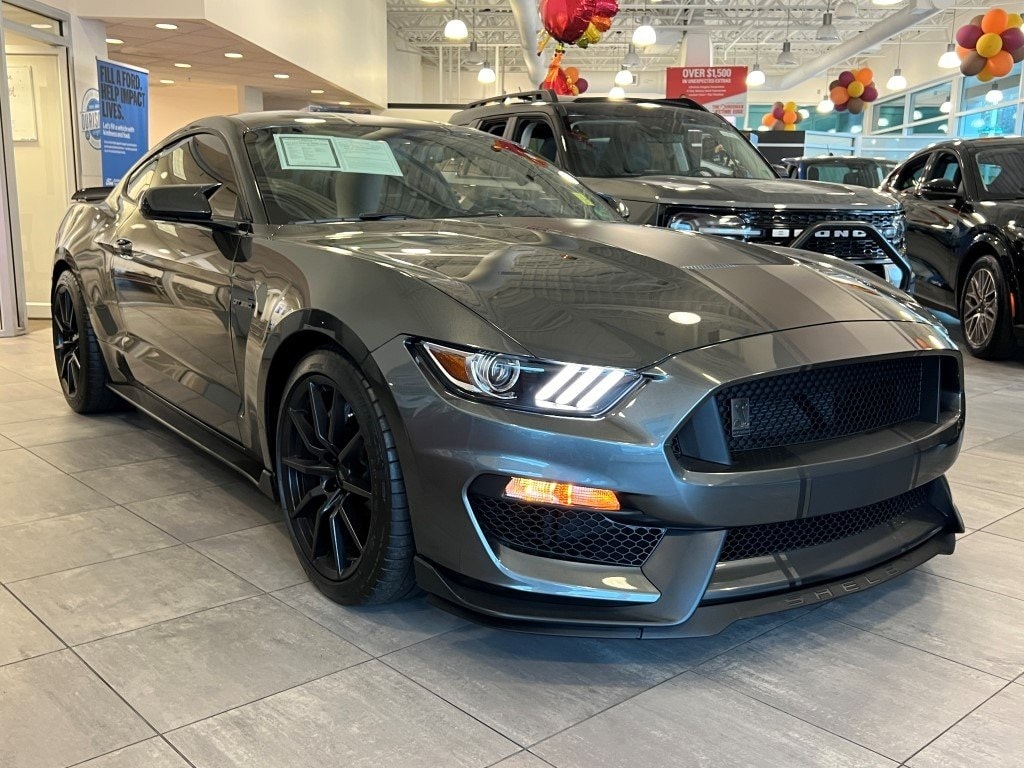 2017 Ford Mustang Shelby GT350's photo
