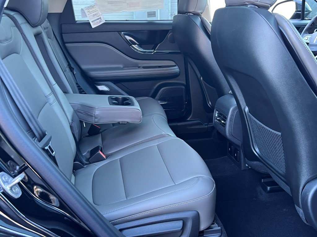 2026 Lincoln Corsair Premiere - Photo 9