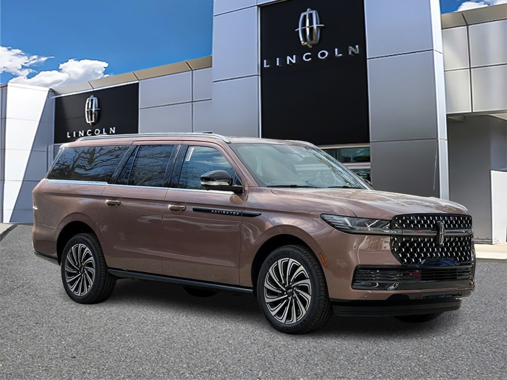 2025 Lincoln Navigator Black Label L's photo