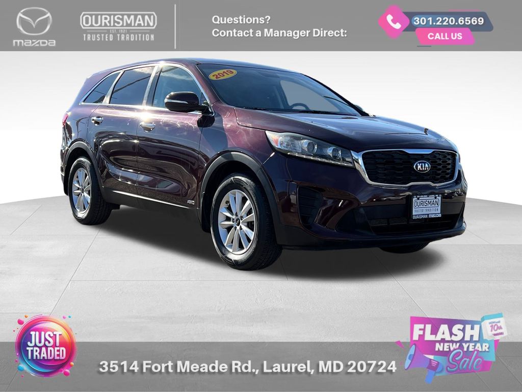 2019 Kia Sorento LX's photo
