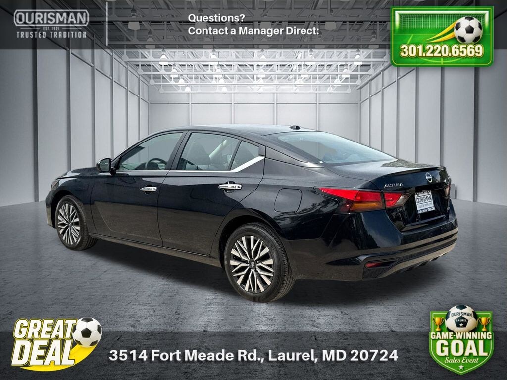 Used 2024 Nissan Altima 2.5 SV Sedan