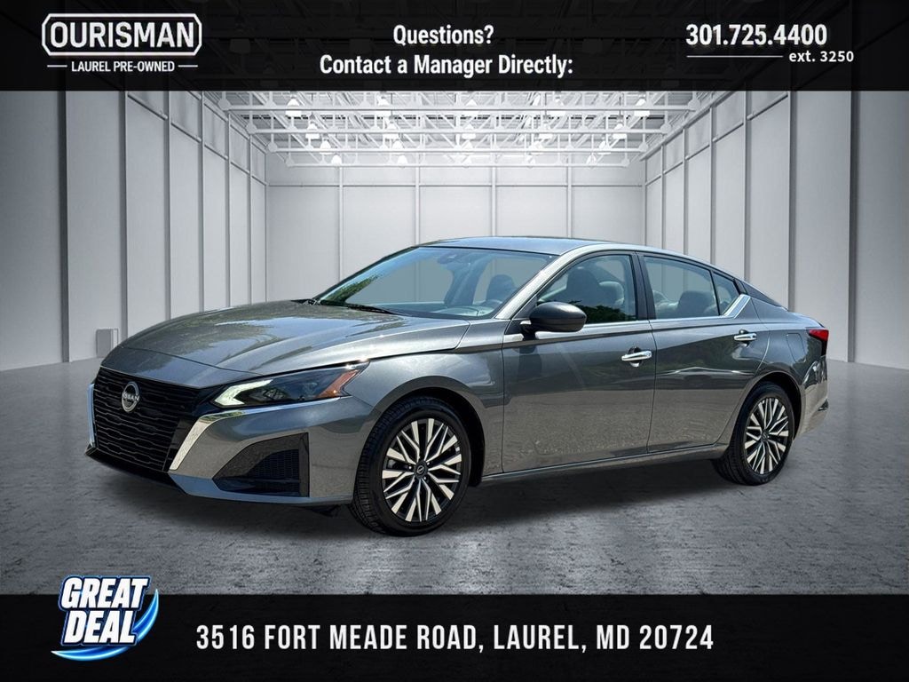 Used 2025 Nissan Altima SV Sedan