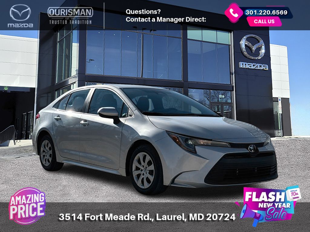 2023 Toyota Corolla LE's photo