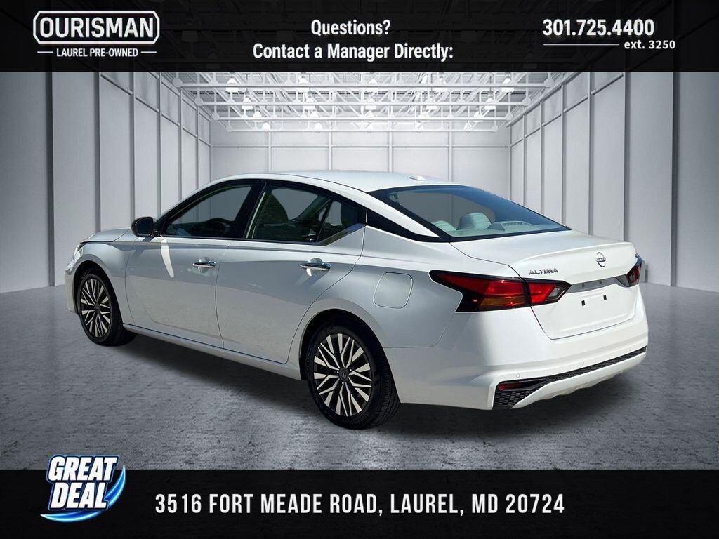 Used 2024 Nissan Altima 2.5 SV Sedan