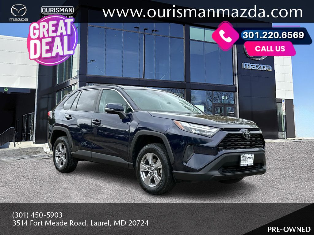2022 Toyota RAV4 XLE's photo