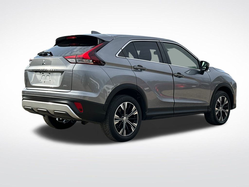 2022 Mitsubishi Eclipse Cross SEL photo 2